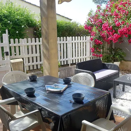 Dom wakacyjny Holiday Le Clos De La Ricarde.3 *